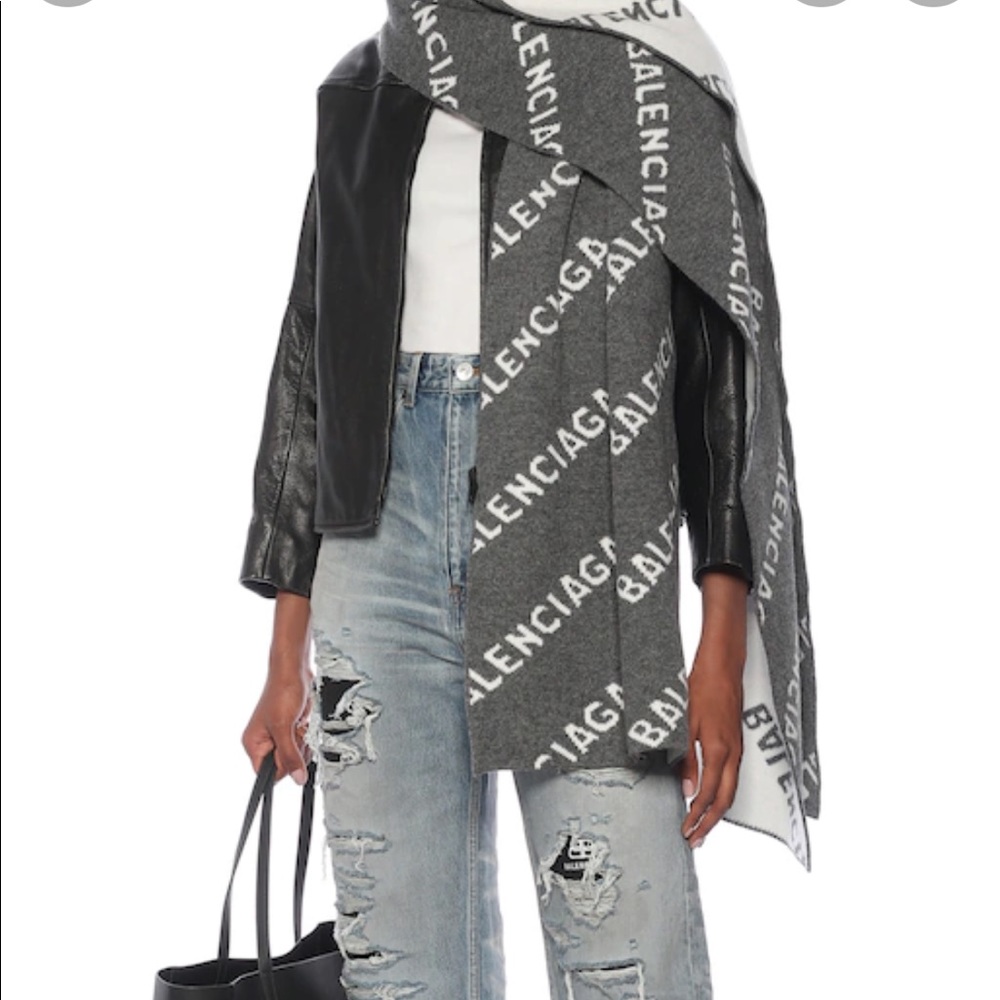 BALENCIAGA Jacquard Wool Blend All Over Logo Scarf